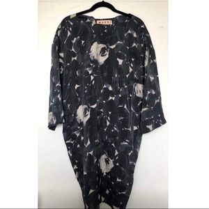MARNI  Grey flower pattern print dress.